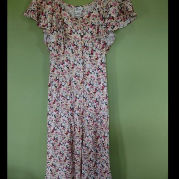 Dresses & Skirts - Vintage Darian dress